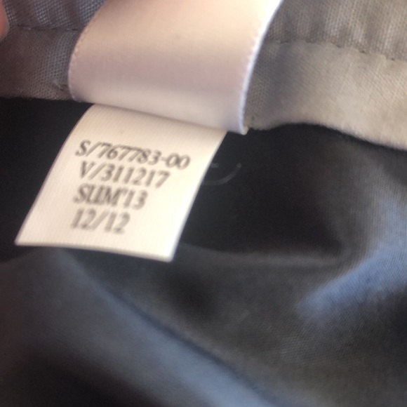 Banana Republic Black Martin Fit Pants Boot Cut Light Weight Wool Sz 2P EUC - Picture 10 of 10